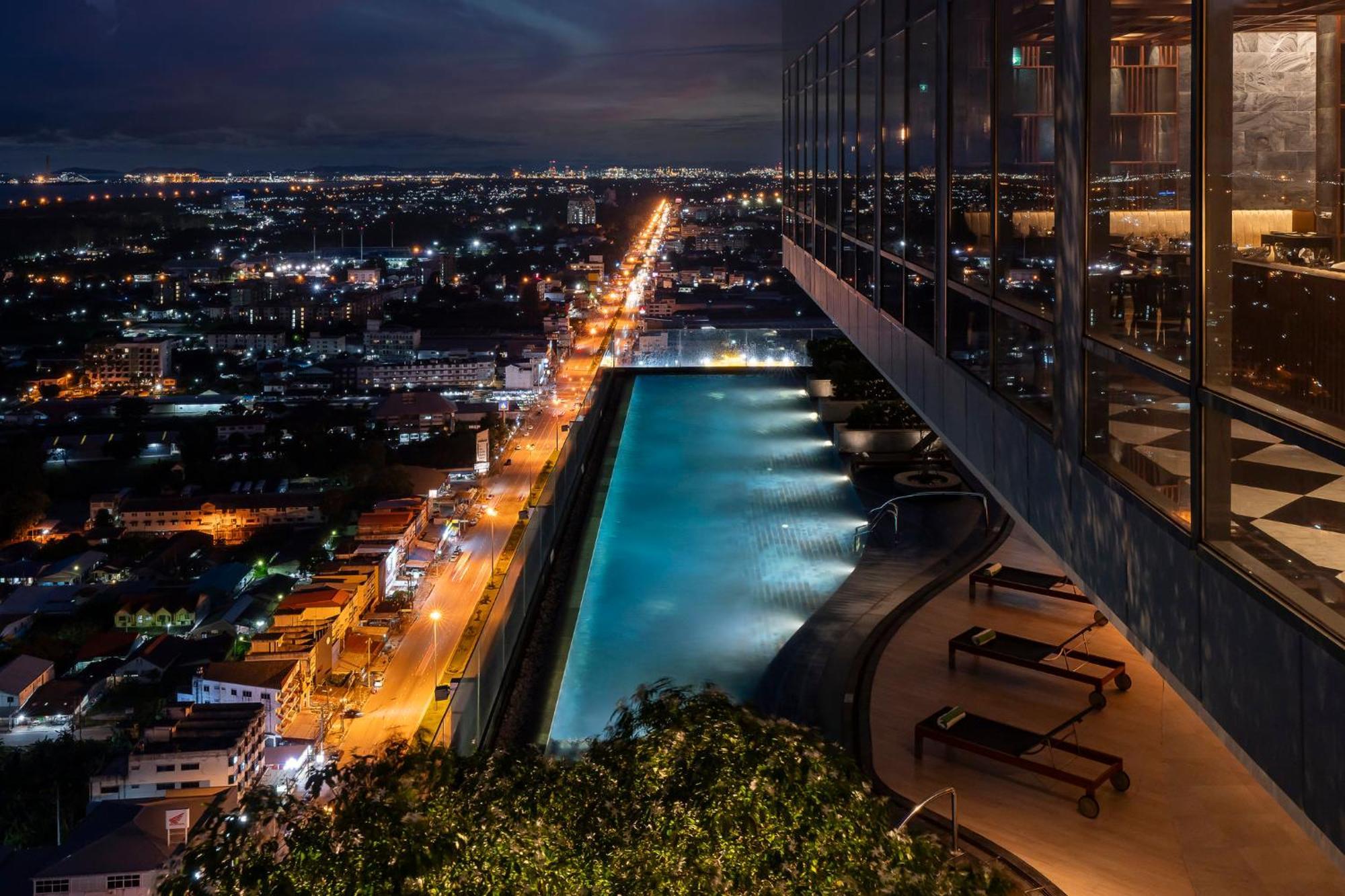 Holiday Inn & Suites Rayong City Centre By Ihg Dış mekan fotoğraf