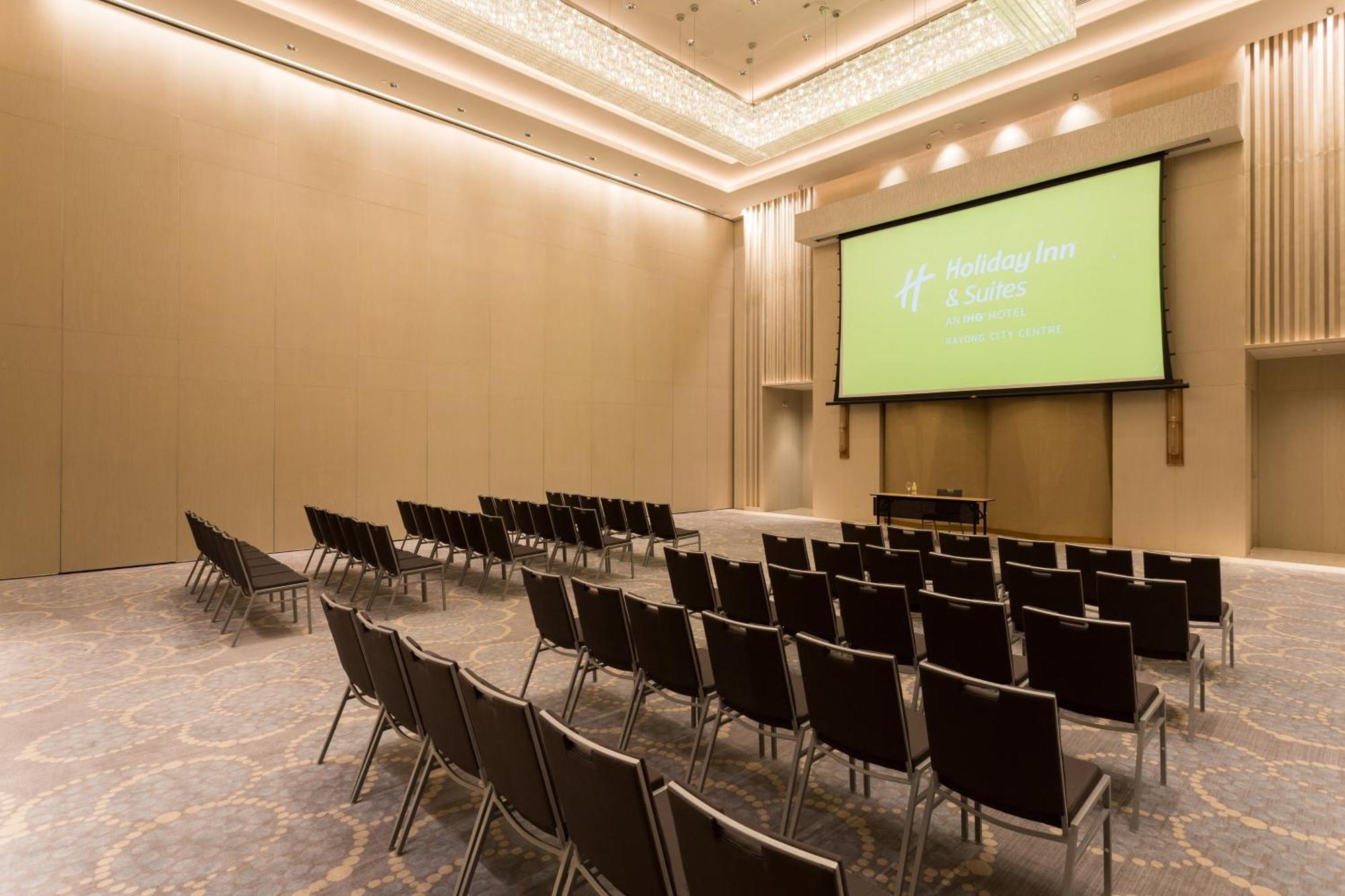 Holiday Inn & Suites Rayong City Centre By Ihg Dış mekan fotoğraf